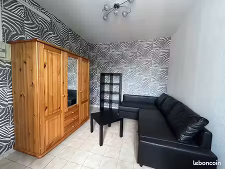 appartement  studio t1 21m2 meublé  à 400m du métro fives