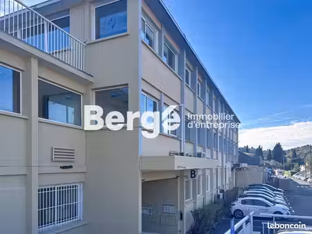 bureau 143 m²