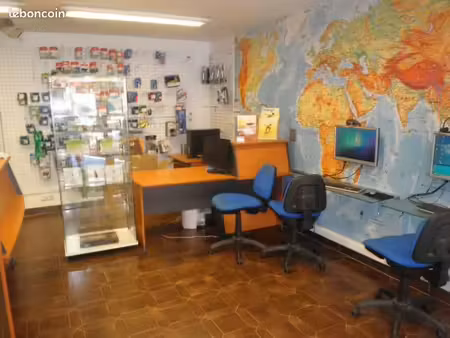vend local commercial libre de toutes occupations