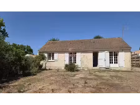 beau potentiel pour cette maison bien positionnée