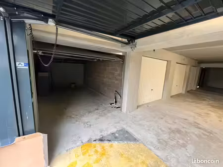 location d'un garage pour stockage/voiture