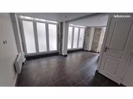 local commercial 24 m²