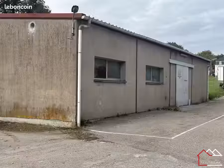 local 300 m² vatimont