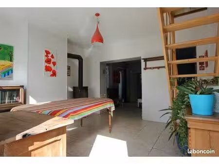 maison 1930 · 90 m² · jardin arboré  garage et atelier · wavrin