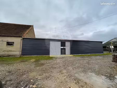 local industriel 560 m²