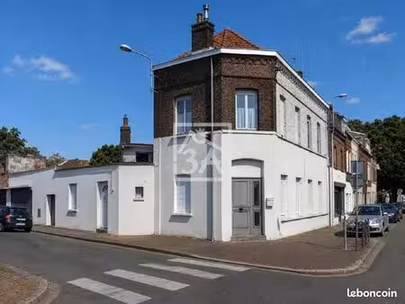 immeuble 6 pièces 140 m²