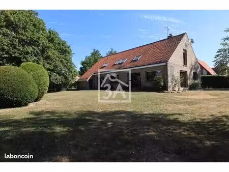 pavillon 7 pièces 237 m²