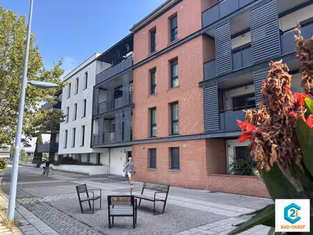 t4 avec terrasse et climatisation