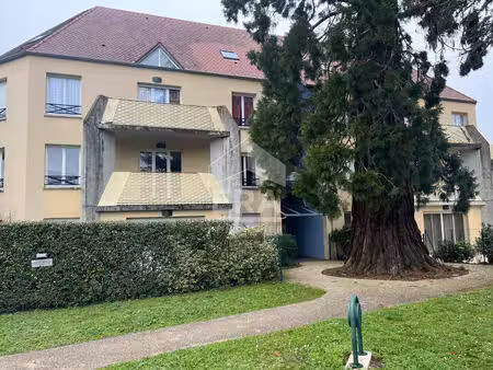 à louer - f3 meublé - résidence de standing - proche gare de melun