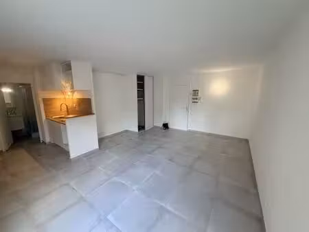 studio - 31m ²