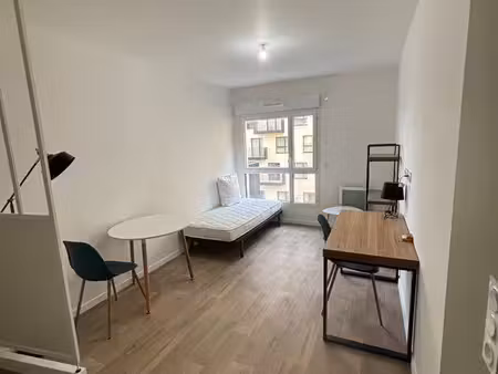à louer studio meublé dans résidence étudiante
