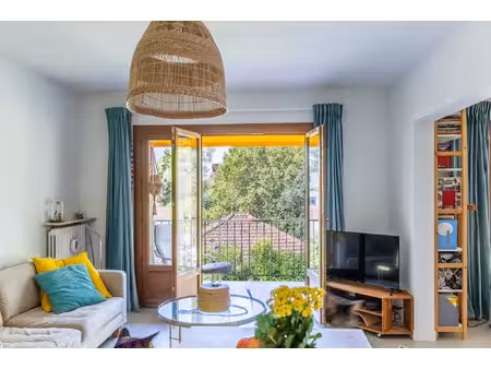 appartement t4 - place de parking - la serinette