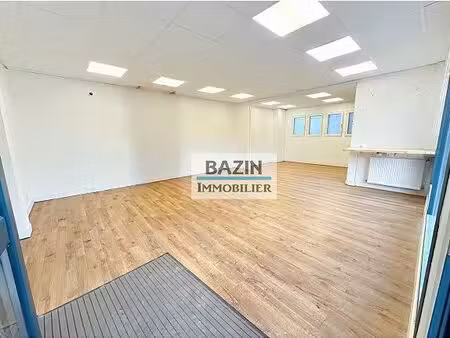 local professionnel - 40m ²