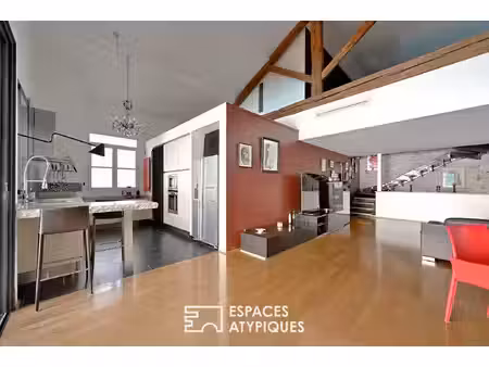 maison de ville avec terrasse  piscine et garage