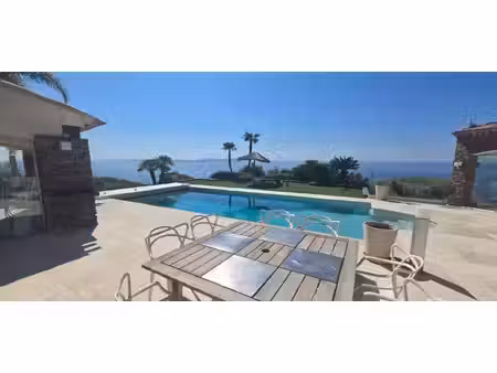maison et vue exceptionnelle : 300 m2 - 6 chambres  6 salles d'eau