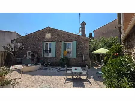 maison de village avec double garage 68m2 et jardin - roquebrune sur argens