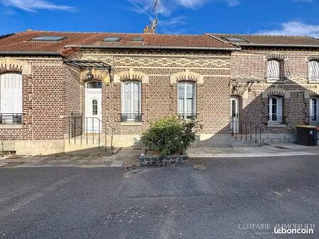 propriété 11 pièces 220 m²