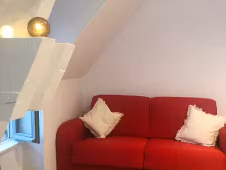 studio meublé à louer - centre ville de senlis