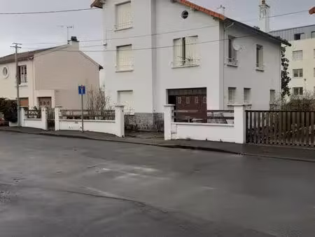 vend maison d'habitation