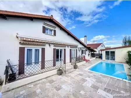maison 125m2 avec piscine cournon