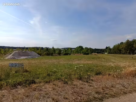 beau terrain à bâtir de 1210 m2