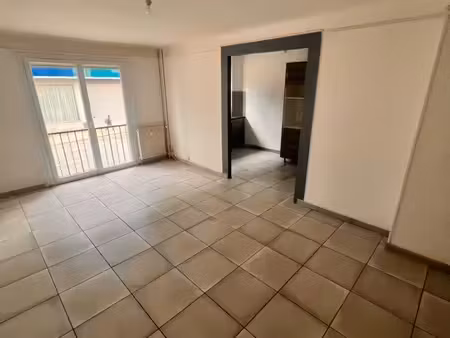 appartement t4  93 8 m²