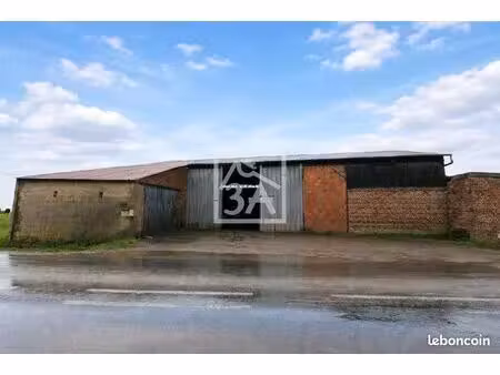 hangar 3 pièces 255 m²