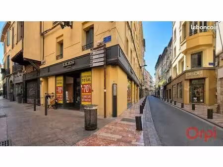local commercial 112 m²