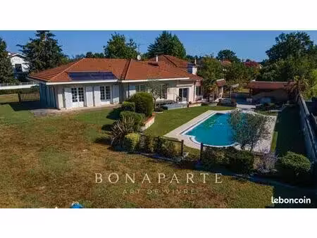 maison 6 pièces 184 m²