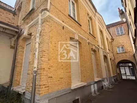 immeuble 10 pièces 227 m²