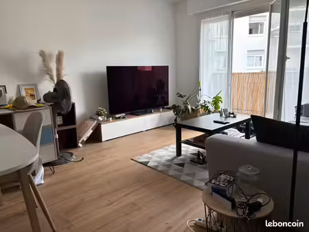 t2 meublé 45m² avec garage