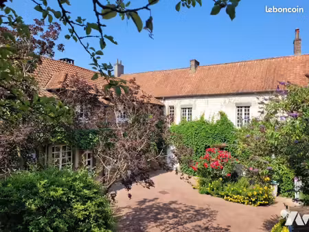 maison 10 pièces 354 m²