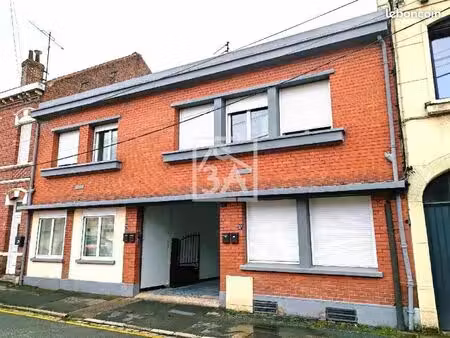 immeuble 12 pièces 210 m²
