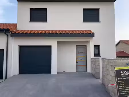 villa 4 pièces 80 m²