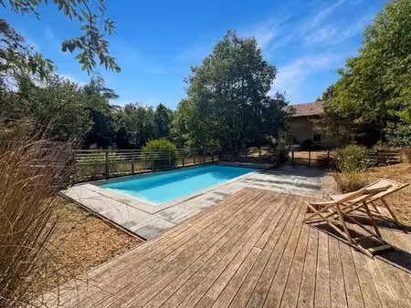 vente chalet 8 pièces 252 m² à boffres (07440)  450 000 €