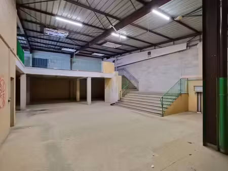 local commercial 513m²
