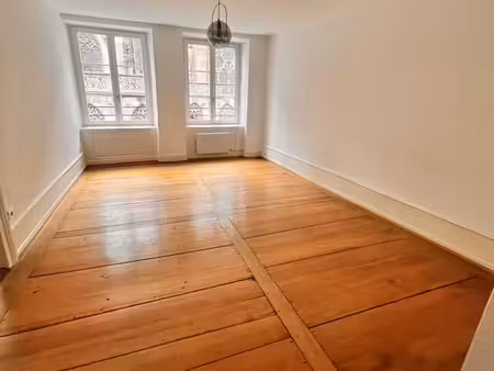 appartement 2 pièces 55 m²