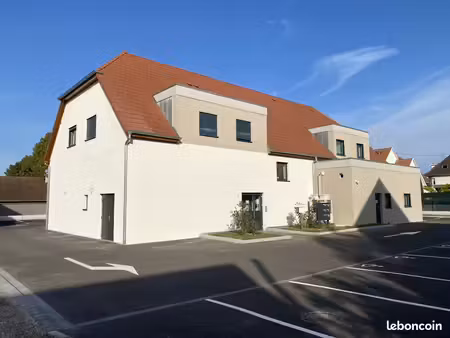 local 33m² à louer dans pôle santé