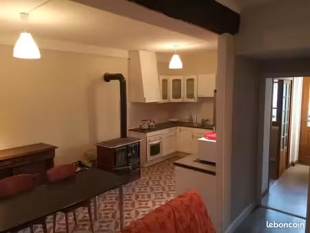 maison mitoyenne 750 sans les charges