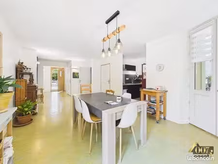 maison de village 10 pièces 240 m²