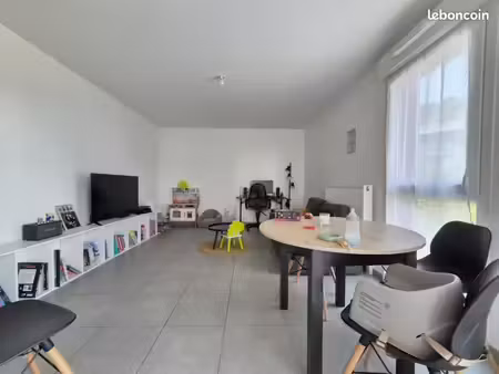 appartement 3 pièces 60 m²