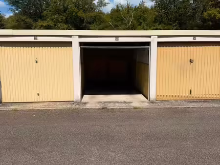 garage 12 m2