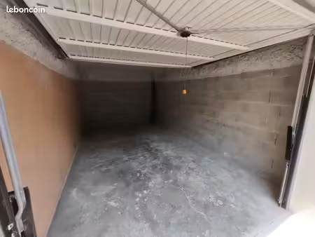 parking 17 m² scionzier