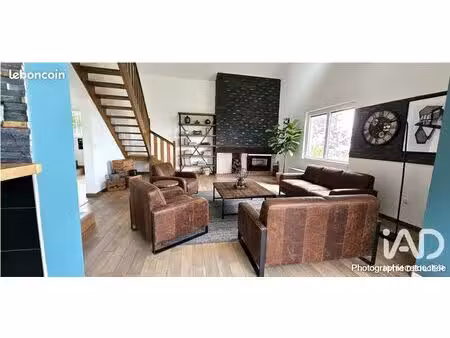 maison 9 pièces 160 m²