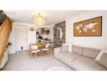 maison 3 pièces poisy
