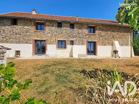maison 8 pièces 188 m²