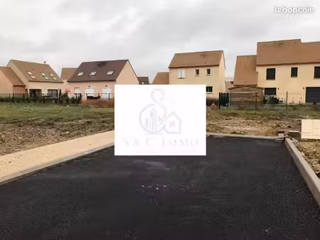 terrain 500 m² doue