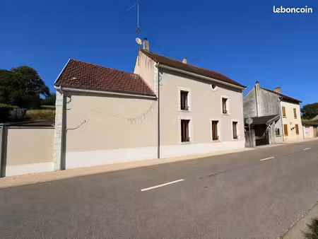 maison 7 pièces 176 m²