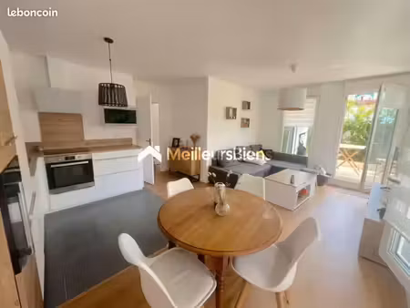 appartement 3 pièces 55 m²