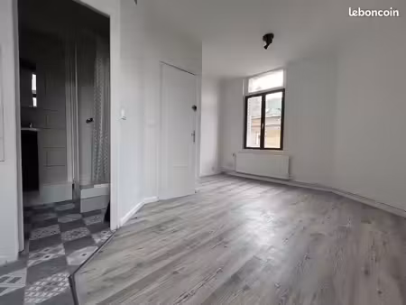 immeuble 3 pièces 70 m²